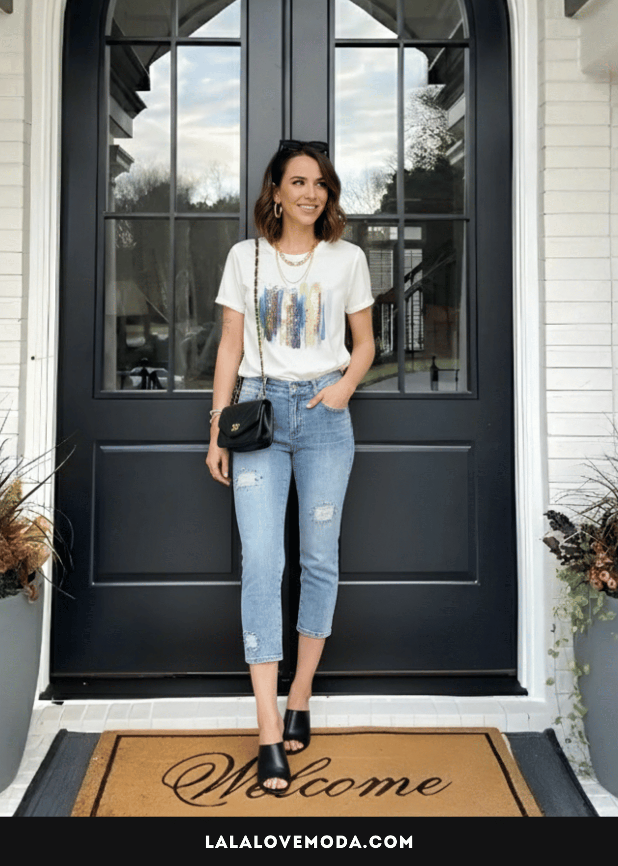 Cute tops to wear with jean - white sequin t-shirt with graphic